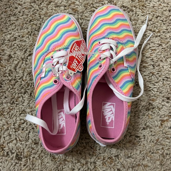 Girls Vans - Picture 2 of 3